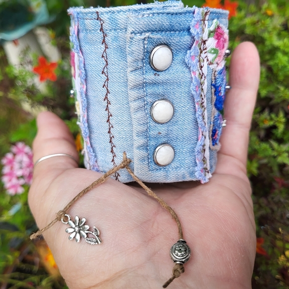 Frida Khalo Boho Cuff Bracelet - Picture 7 of 11